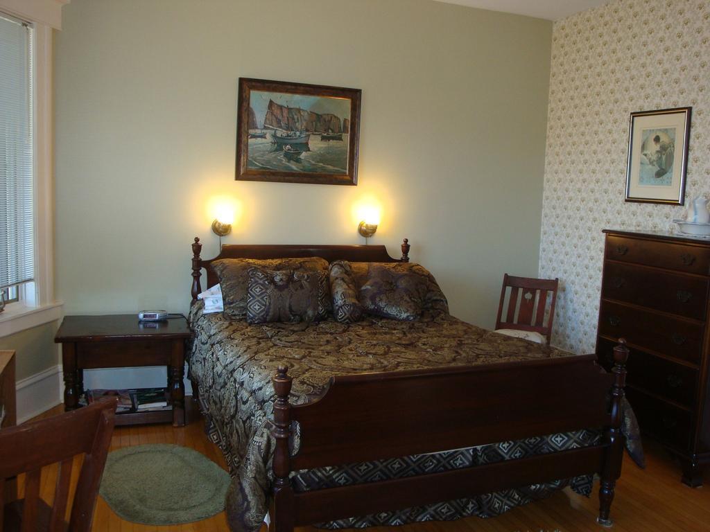 Downtown Bed & Breakfast Moncton Exterior foto