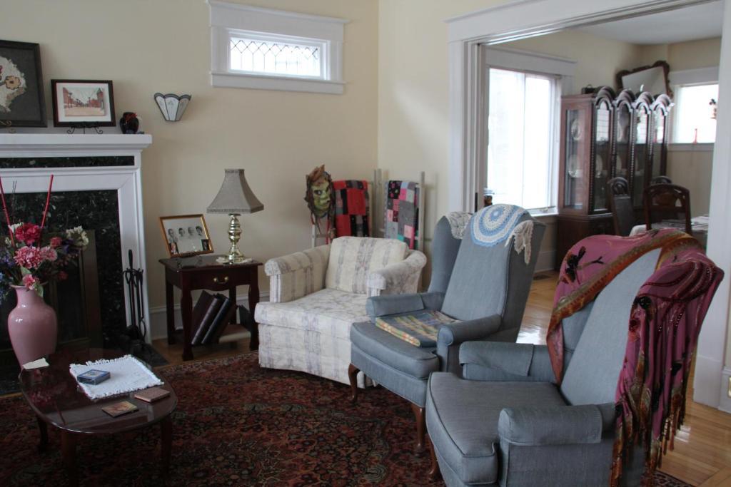 Downtown Bed & Breakfast Moncton Exterior foto